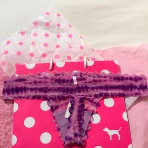 PINK Victoria's Secret Intimates & Sleepwear - Pink Victoria’s Secret thongs PINK Victoria's Secret Intimates & Sleepwear - Pink Victoria’s Secret thongs